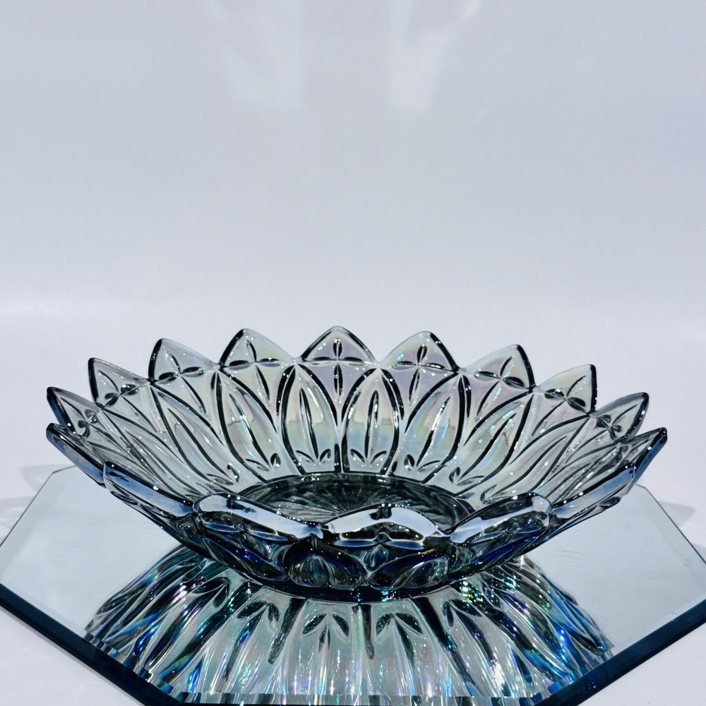 Vintage Federal Glass Petal & Cross Smoke Carnival Glass Serving Bowl‎